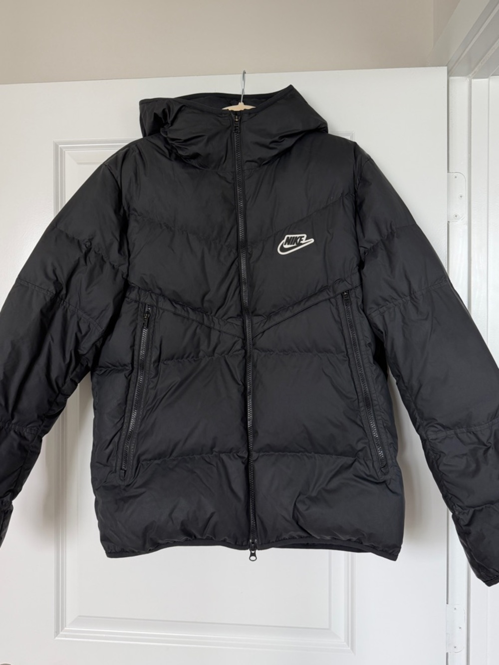 Nike Men’s Sportswear Windrunner Down-Fill Hooded Jacket Duck Down